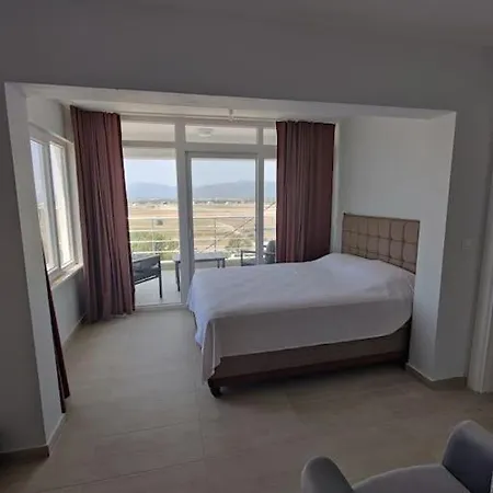 Serene 3-bed With Pool, Stunning Views & Access In Hotell Dalaman